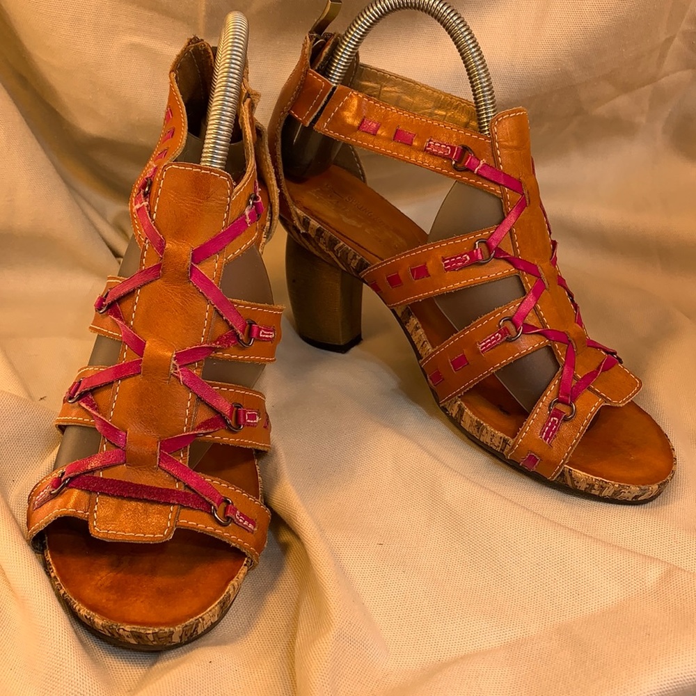 L’Artiste gladiator leather unique cork sole heels